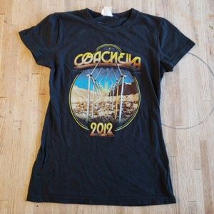 4/$25🌻  Coachella t shirt